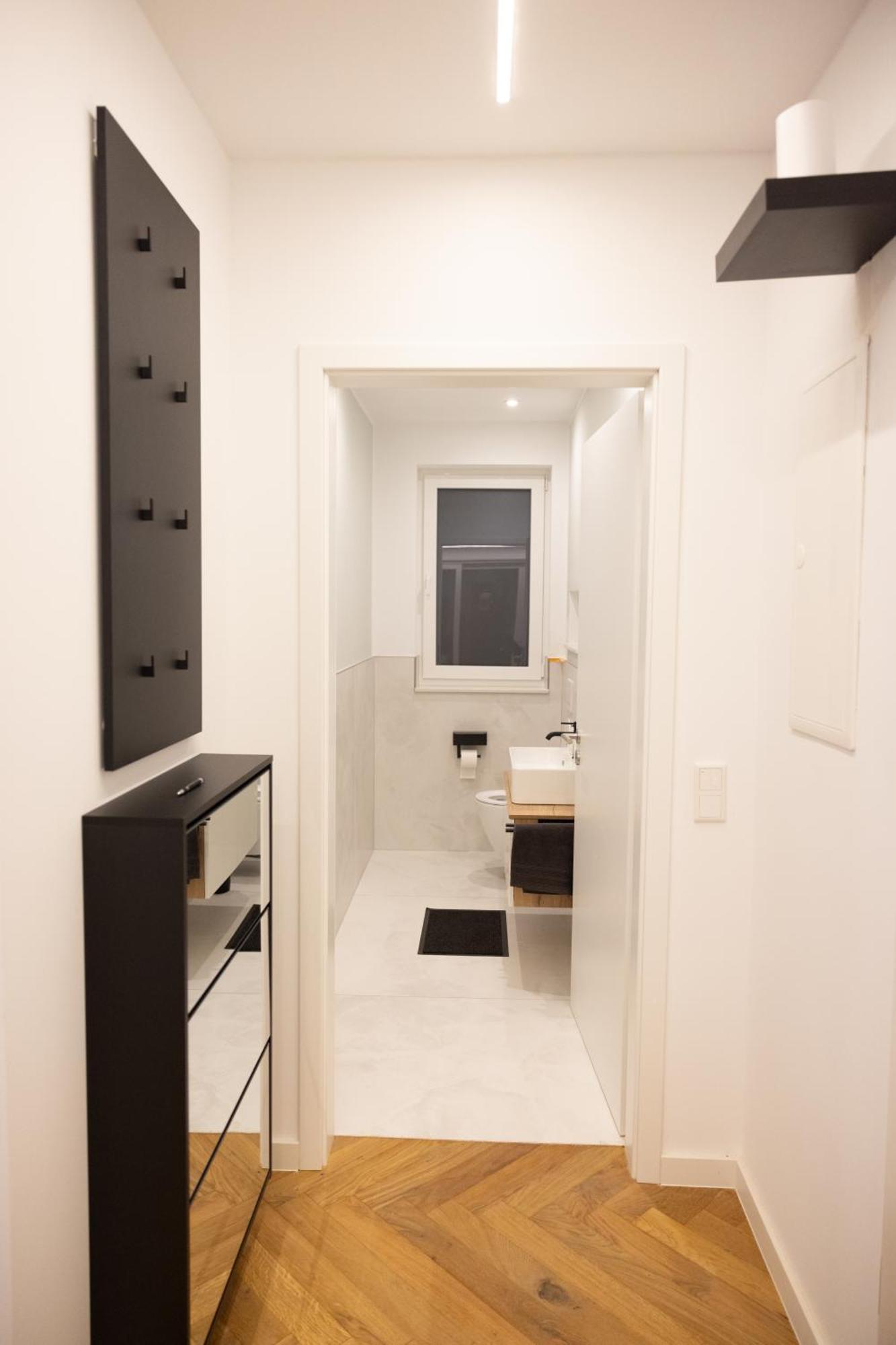 Neubau Apartment Mit Kamin Und Terrasse In Premium Lage Parkplatz Inklusive 빌레펠트 외부 사진