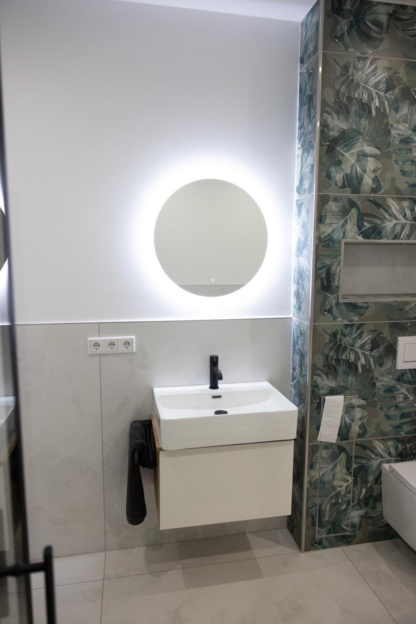Neubau Apartment Mit Kamin Und Terrasse In Premium Lage Parkplatz Inklusive 빌레펠트 외부 사진