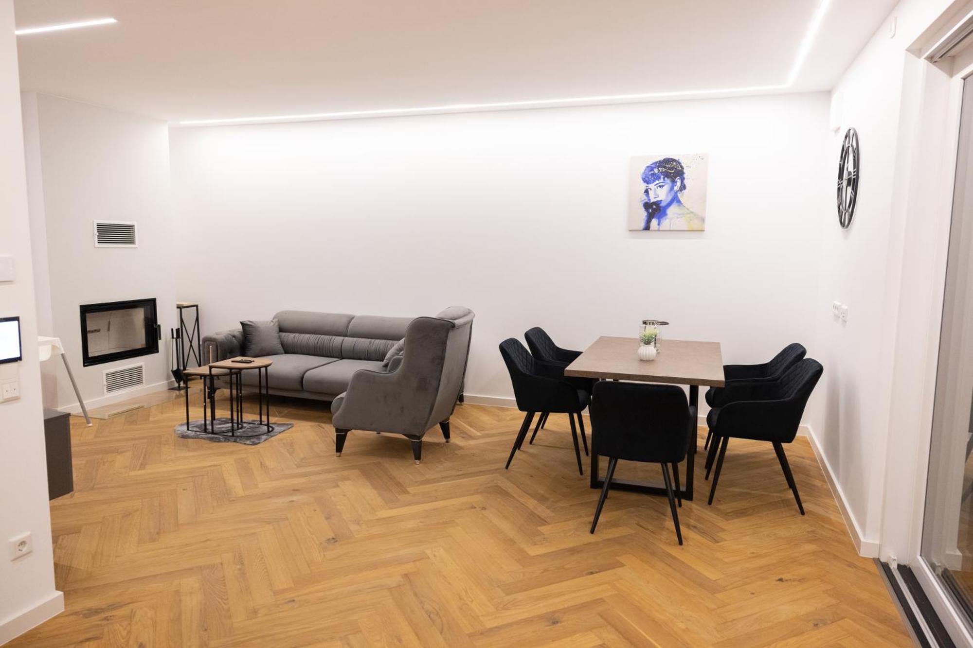 Neubau Apartment Mit Kamin Und Terrasse In Premium Lage Parkplatz Inklusive 빌레펠트 외부 사진