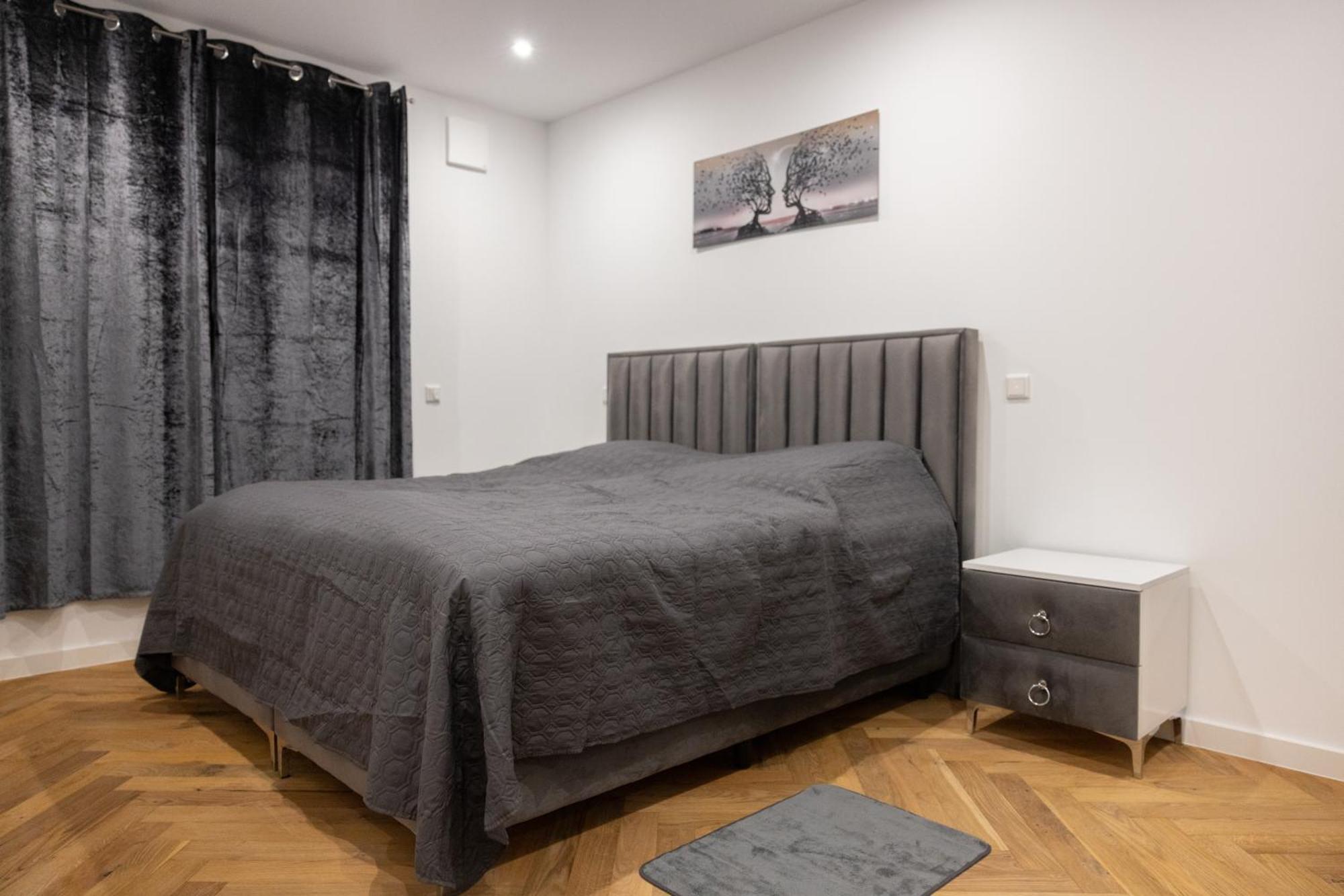 Neubau Apartment Mit Kamin Und Terrasse In Premium Lage Parkplatz Inklusive 빌레펠트 외부 사진
